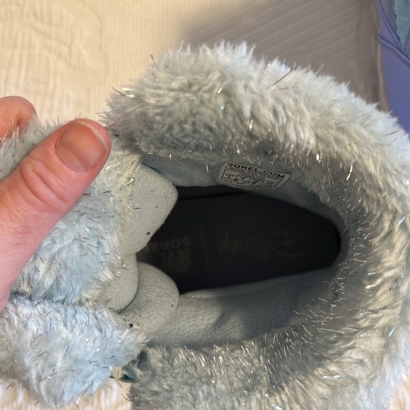 Sorel x Disney Elsa Frozen boots, waterproof, light blue/purple, silver, size 6 - Picture 8 of 10